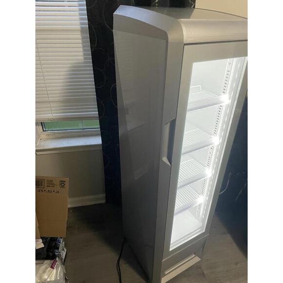 Red Bull Fridge RB-SMC 130 Eco GDC Slim Medium 105V - Picture 7 of 12